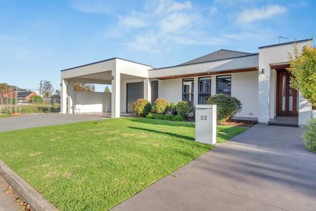 22 Hobart Road, Henley Beach South SA 5022 - House For Rent - $850 | Domain - Photo 4