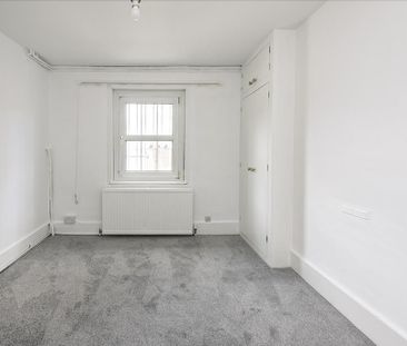 2 bedroom maisonette to rent - Photo 5