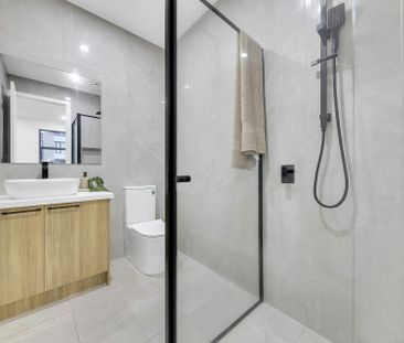 Brand New fully upgraded beauty ! - Photo 1