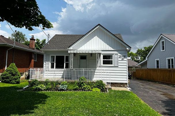 For Lease - 76 Mount Pleasant Street, Brantford, Ontario - Photo 1