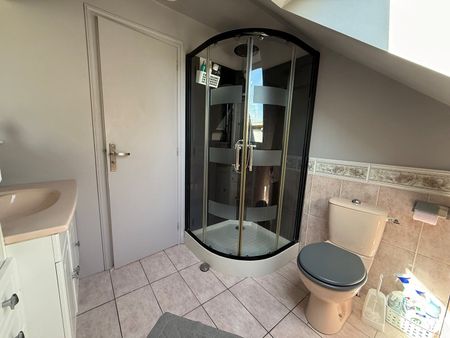 Location Maison 5 pièces 78m² - Photo 5