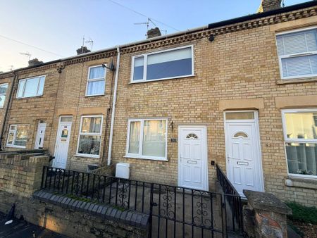 2 bedroom terraced house to rent - Photo 3