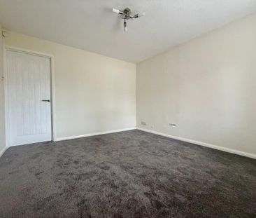 2 bedroom semi-detached house to rent - Photo 4