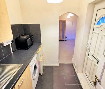 Tatton Road, Sale, M33 - Photo 5