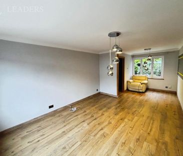 3 bedroom house to rent Moray Walk, Derby, DE21 - Photo 2