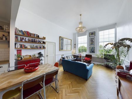 3 bedroom flat to rent - Photo 2