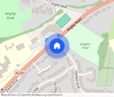 Large Family Home Close To Cranbrook School - Photo 1