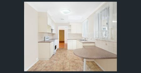 Family Sized Brick Home - Photo 3