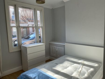 Pope Street (4 bed) - Photo 4