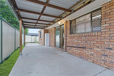 26 Mayfair Drive,BROWNS PLAINS - Photo 3