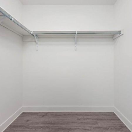 446 Boulevard de Melocheville - 4 1/2 au 1er étage ! - Photo 4