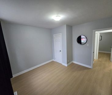 For Lease - 257 Browndale Crescent Unit# Main, Richmond Hill, Ontario - Photo 3