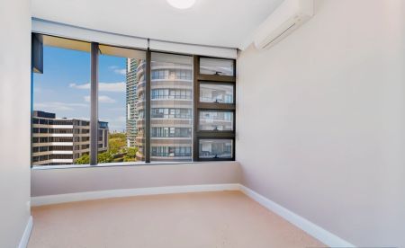 7 Australia Avenue, Sydney - Photo 3