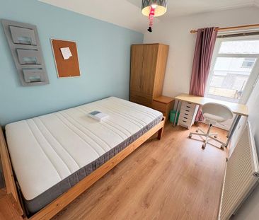4 bedroom terraced house to rent - Photo 4