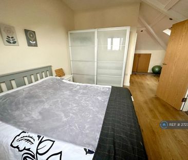 2 bedroom penthouse to rent - Photo 5