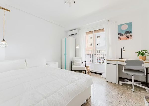 Carrer de Ramiro de Maeztu, Valencia, Valencian Community 46022