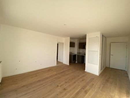 Location Appartement 2 pièces 44m² CAEN 14000 - Photo 3