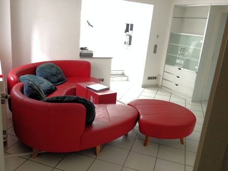 Stadtwohnung mit Terrasse Nähe Flora Köln Linie 16 fußläufig zu erreichen - Photo 3