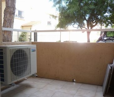 Location Appartement 1 pièce 25m² HYERES 83400 - Photo 5