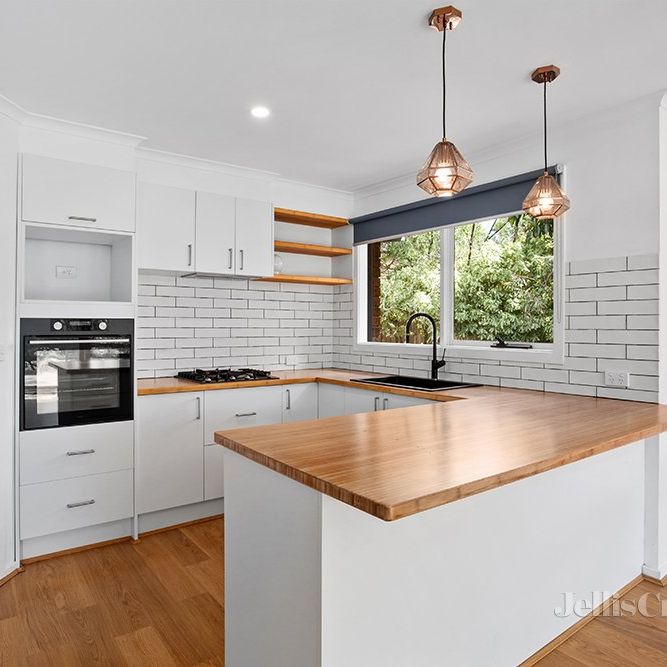 63 Milborne Crescent, Eltham - Photo 1