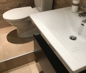 Furnished studio in the old town of Geneva - Photo 5