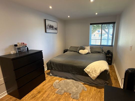 For Lease - 42 Booth Street, Bradford West Gwillimbury, Ontario - Photo 1