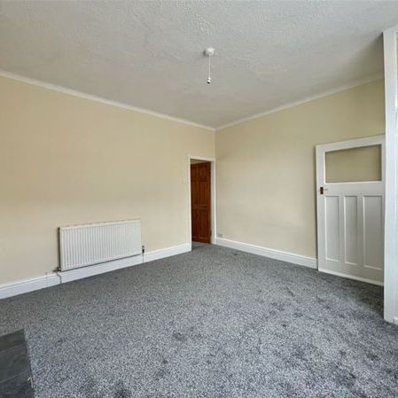 Cambridge Road, Lostock, Bolton - Photo 1