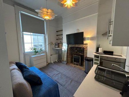 Studio to rent - Photo 2