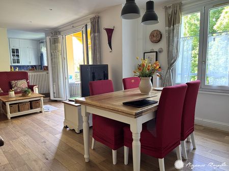 Location Appartement 4 pièces 84m² ST GERMAIN EN LAYE 78100 - Photo 4