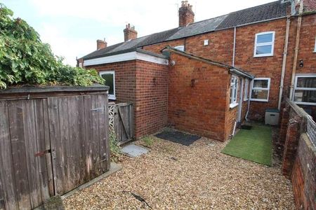 Caldecote Street, Newport Pagnell, MK16 - Photo 4