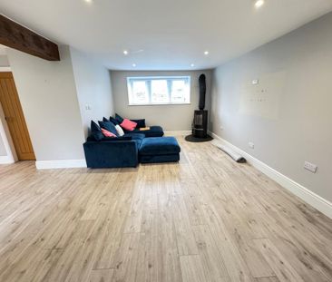 4 bedroom terraced house to rent - Photo 1