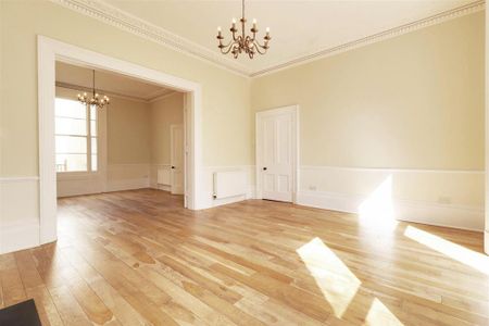 6 bedroom house to rent - Photo 2