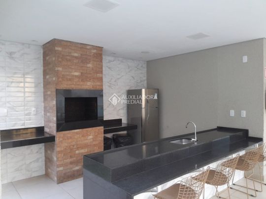 Apartamento com 2 quartos e 62m² para alugar em Camaquã, Porto Alegre. - Photo 1