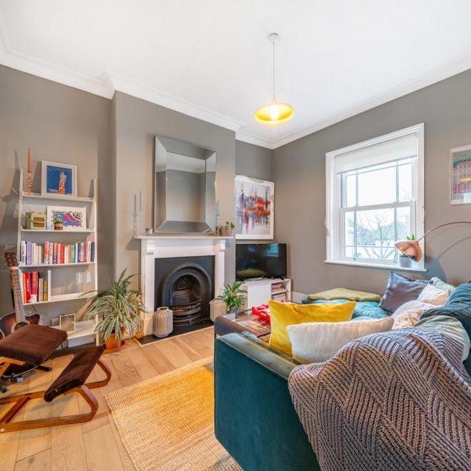 2 bedroom flat to rent - Photo 1