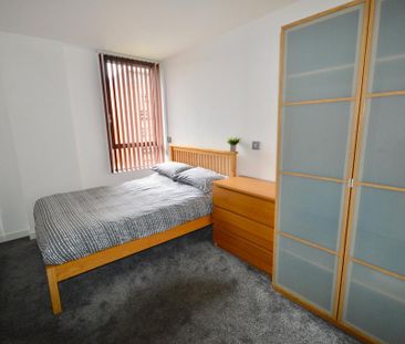2 bedroom flat to rent - Photo 4
