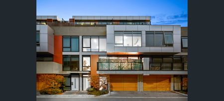 Edgewater Estate Gem - Photo 2
