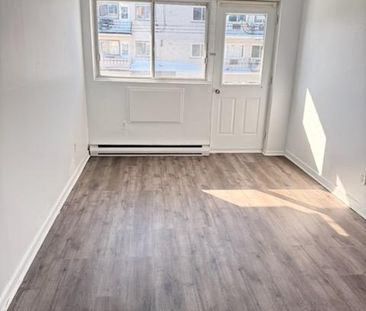 3 1/2 (1 bedroom apt) $1200 a louer Rosemont - Photo 3