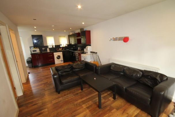 3 bedroom detached bungalow to rent - Photo 1