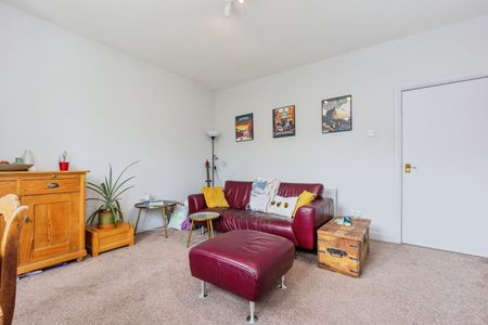 2 Bed Flat, Manley Road, M16 - Photo 3