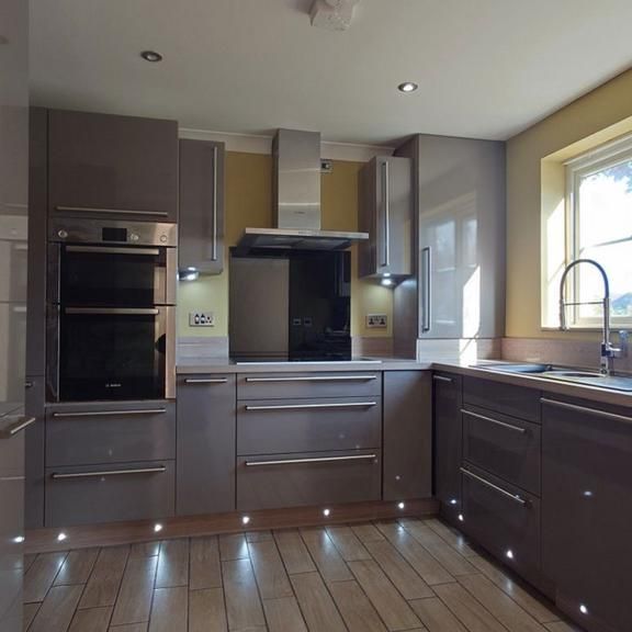 4 bedroom house to rent - Photo 1
