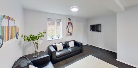 4 Albert Square, NG7 2FH, NOTTINGHAM - Photo 2