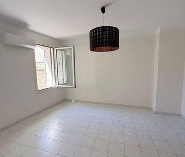 Location Appartement 2 pièces 64m² MAUGUIO 34130 - Photo 1