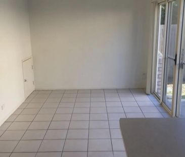 Modern living with Air-Conditioning! - Photo 1