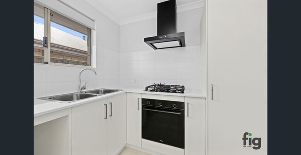 FRESH, MODERN & READY TO MOVE IN NOW - Photo 1