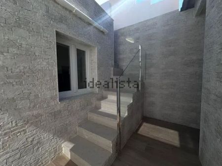 Alquiler de casa o chalet independiente en Centro - Foto 2