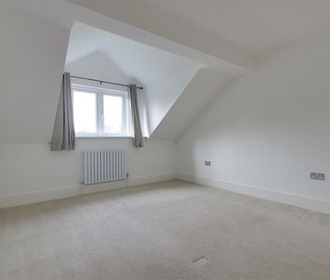 High Street, Cheddington - Photo 2