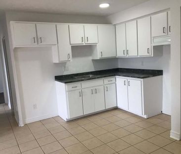 BEAU 4 ½| INTERNET-EAU CHAUDE|EN PROMO - Photo 1