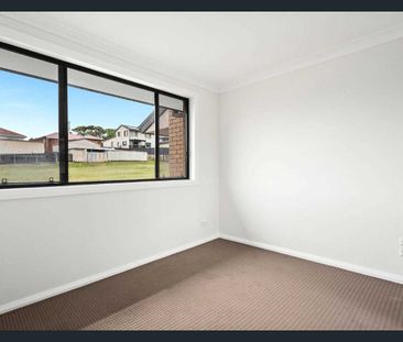 Modern Townhouse Living in a Secure Gated Complex - Photo 6