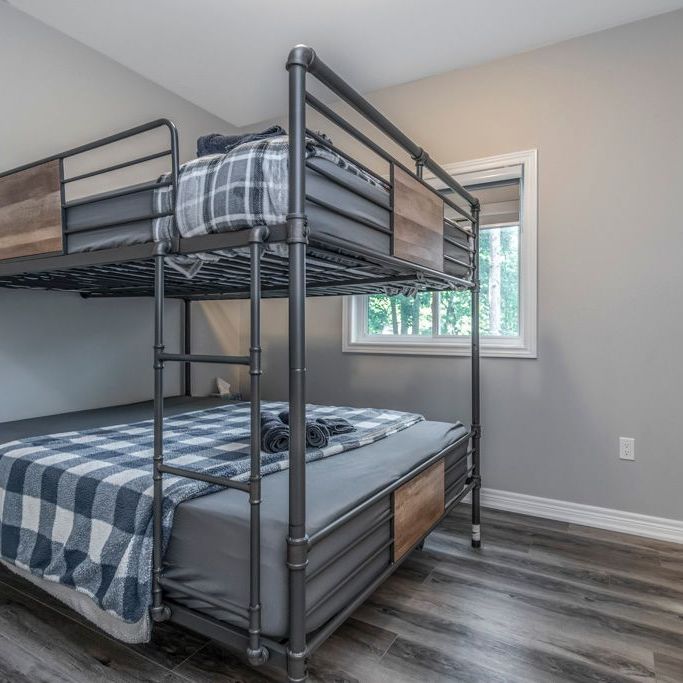 For Lease - 40 Lindale Avenue, Tiny, Ontario - Photo 1