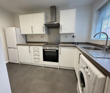 2 bedroom terraced house to rent - Photo 2